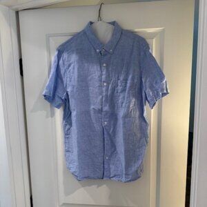 Mens Everlane Chambray Medium Linen short sleave shirt.